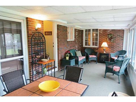 129 Glen Rd, Woonsocket, RI 02895 photo 14