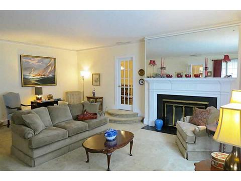 129 Glen Rd, Woonsocket, RI 02895 photo 6