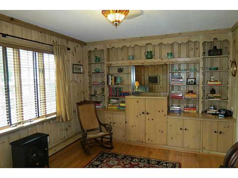 129 Glen Rd, Woonsocket, RI 02895 photo 9