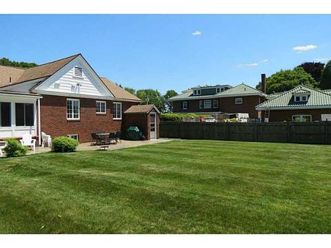129 Glen Rd, Woonsocket, RI 02895 photo 24