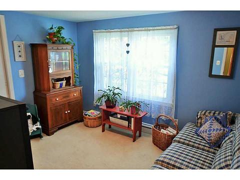 16 Octave St, Warwick, RI 02886 photo 9