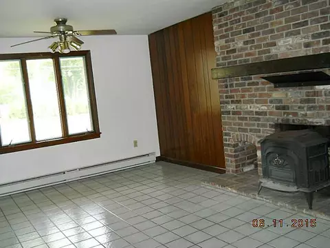 39 Gorham Ave, Warwick, RI 02886 photo 5