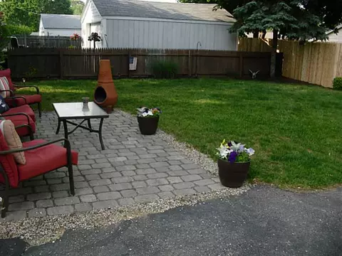 38 Barber Ave, Warwick, RI 02886 photo 2
