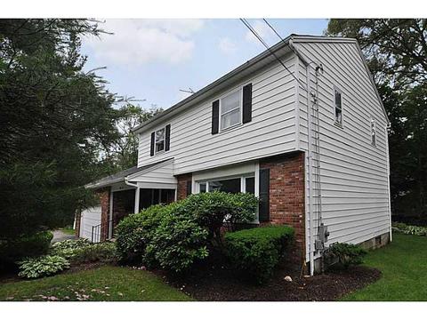 45 Verdant Ln, Warwick, RI 02886 photo 2