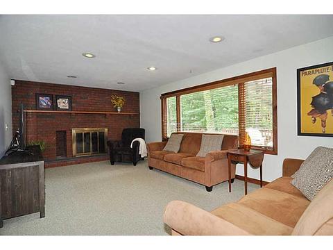 45 Verdant Ln, Warwick, RI 02886 photo 17