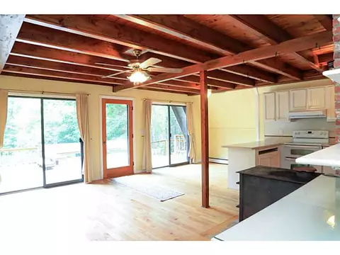 18 Slavin Path, Glocester, RI 02814 photo 6
