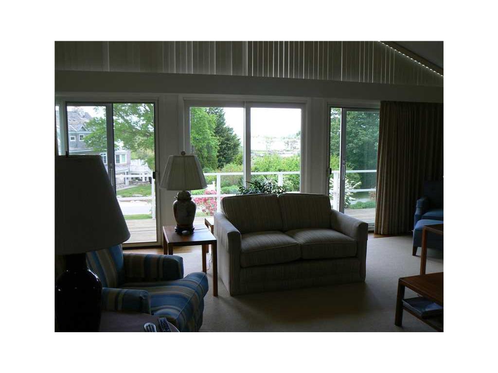 39 Meadow Ave, Westerly, RI 02891 photo 6