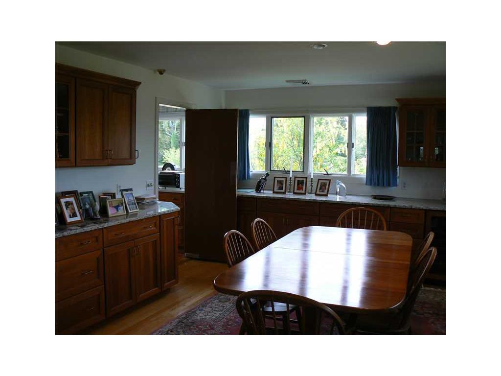 39 Meadow Ave, Westerly, RI 02891 photo 9