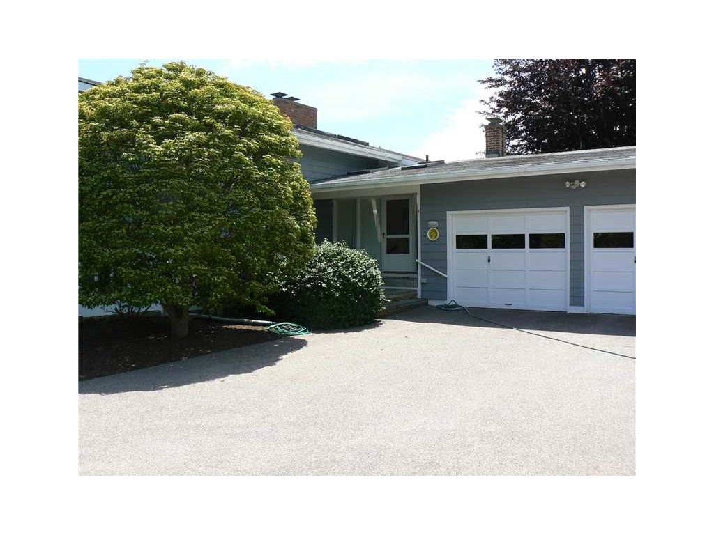 39 Meadow Ave, Westerly, RI 02891 photo 3