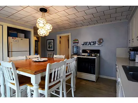 21 Uzzi Ave, Westerly, RI 02891 photo 10