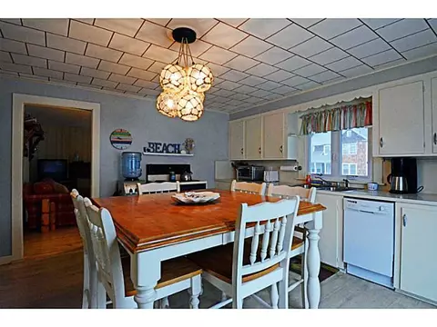 21 Uzzi Ave, Westerly, RI 02891 photo 9