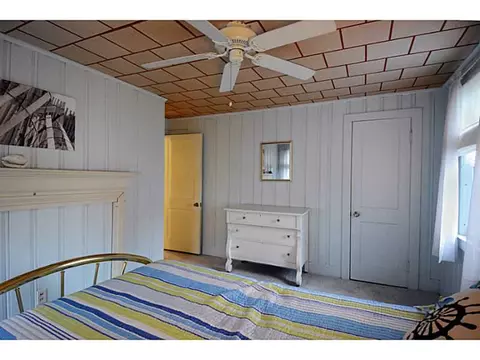 21 Uzzi Ave, Westerly, RI 02891 photo 11