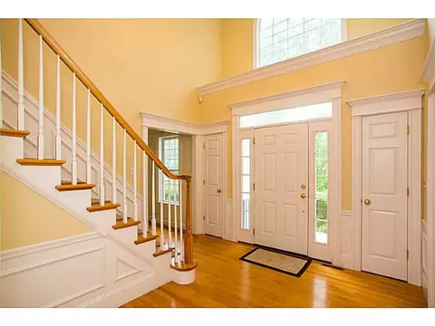 7 Dudley Rd, Mendon, MA 01756 photo 11
