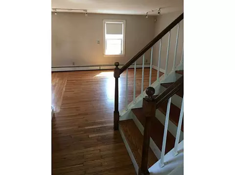 22 Myrtle Ave, Warwick, RI 02886 photo 5