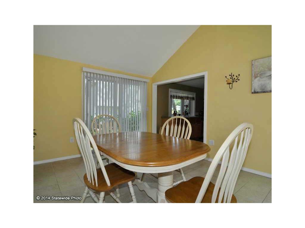 29 Poplar Ave, Warwick, RI 02889 photo 8