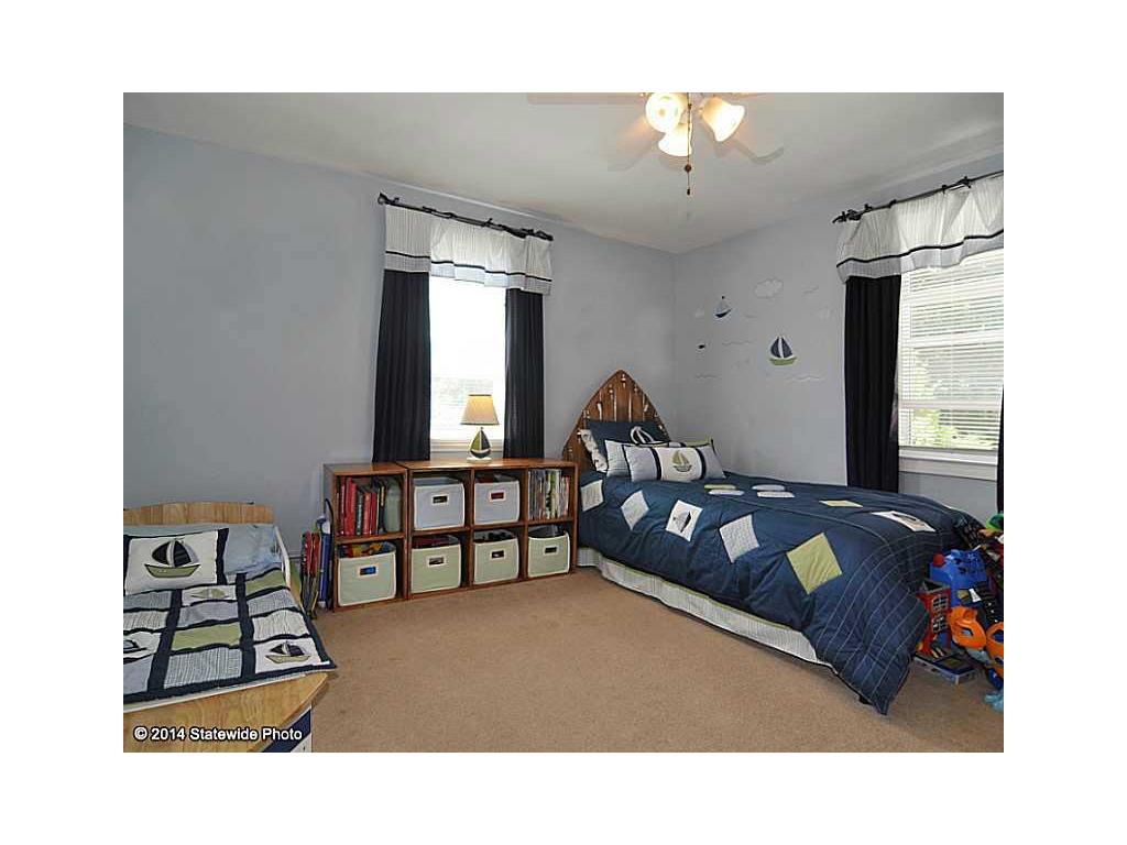 29 Poplar Ave, Warwick, RI 02889 photo 18