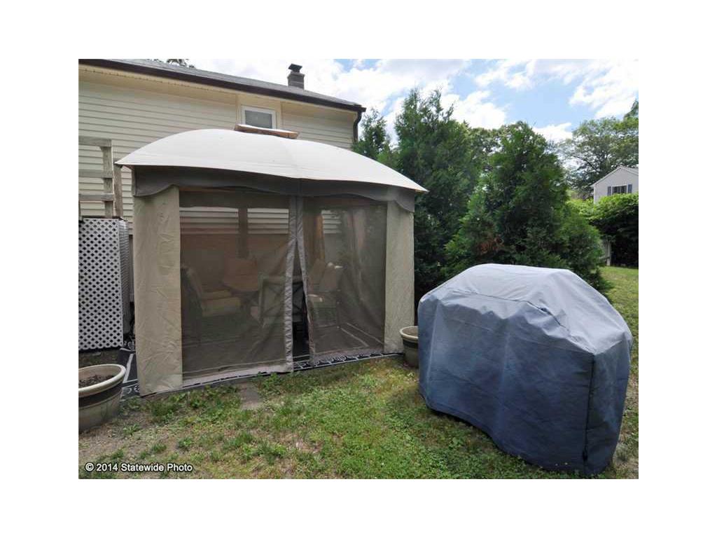 29 Poplar Ave, Warwick, RI 02889 photo 13