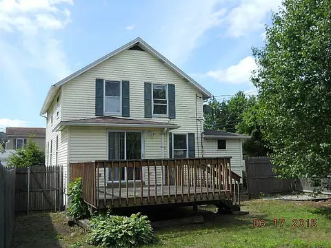32 Carder Rd, Warwick, RI 02889 photo 2