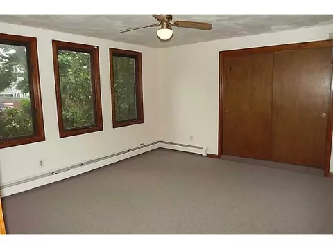 33 Symonds Ave, Warwick, RI 02889 photo 11