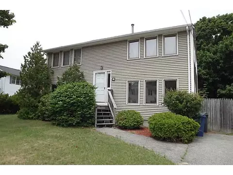 33 Symonds Ave, Warwick, RI 02889 photo 1