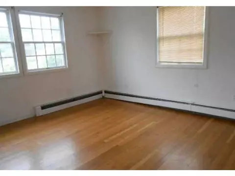 18 Chestnut St, Westerly, RI 02891 photo 7