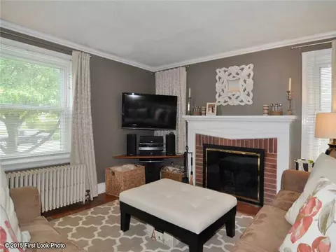 79 Harmony Ct, Warwick, RI 02889 photo 2