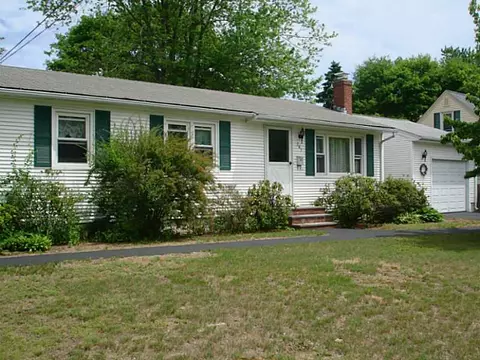 363 Cove Ave, Warwick, RI 02889 photo 1