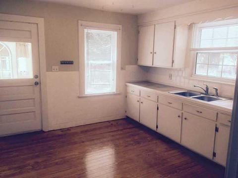 898 Bernon St, Woonsocket, RI 02895 photo 8