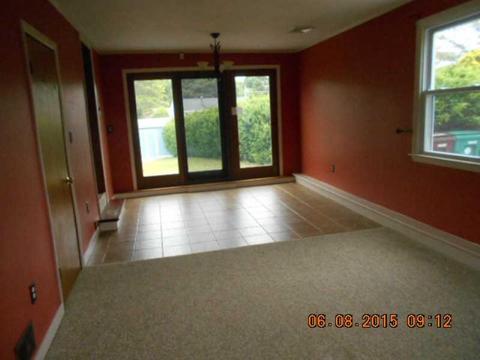 101 Surrey Ln, Woonsocket, RI 02895 photo 6