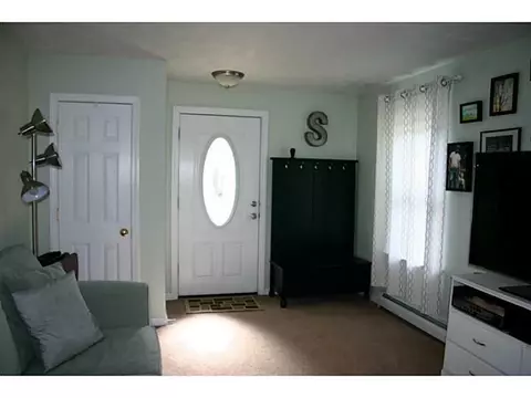 120 Milton Rd, Warwick, RI 02888 photo 2