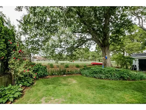 345 Capron Farm Dr, Warwick, RI 02886 photo 20