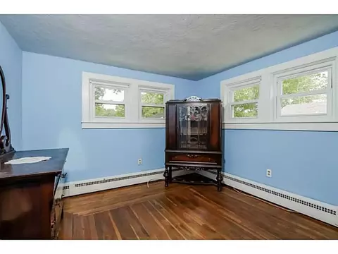 345 Capron Farm Dr, Warwick, RI 02886 photo 10