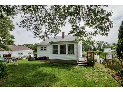 345 Capron Farm Dr, Warwick, RI 02886 photo 17