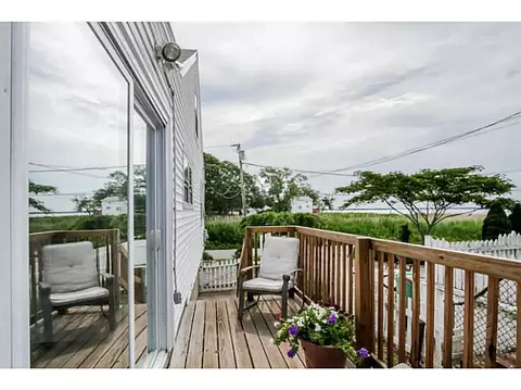 345 Capron Farm Dr, Warwick, RI 02886 photo 16