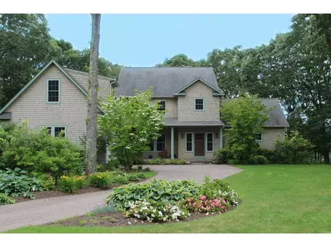 7 Donross Dr, Westerly, RI 02891 photo 3