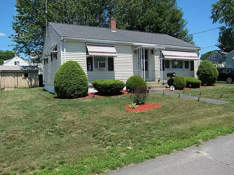 81 Ruskin Ave, Woonsocket, RI 02895 photo 3
