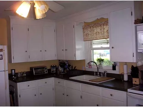 81 Ruskin Ave, Woonsocket, RI 02895 photo 7