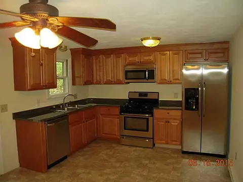 79 Wolf Rock Rd, Exeter, RI 02822 photo 2