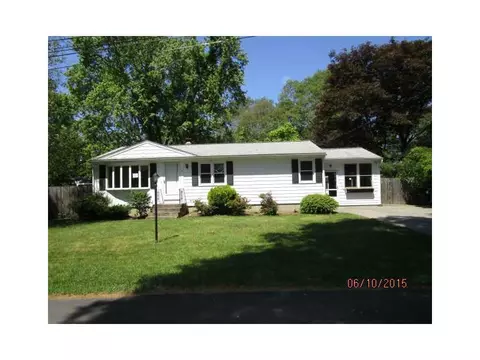 101 Sefton Ave, Warwick, RI 02889 photo 1