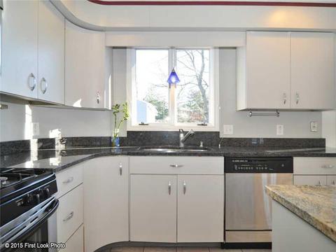 74 Sturbridge Dr, Warwick, RI 02886 photo 12