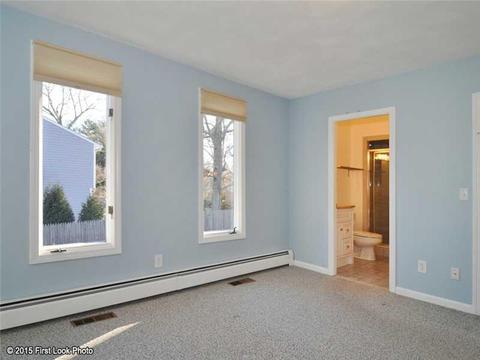 74 Sturbridge Dr, Warwick, RI 02886 photo 17