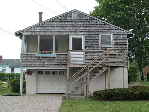 30 Benson Ave, Westerly, RI 02891 photo 1