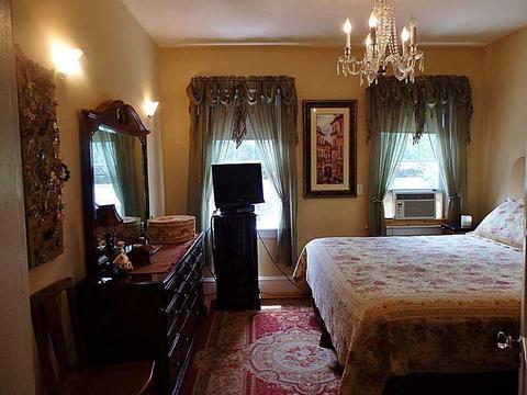 240 Winter St, Woonsocket, RI 02895 photo 5