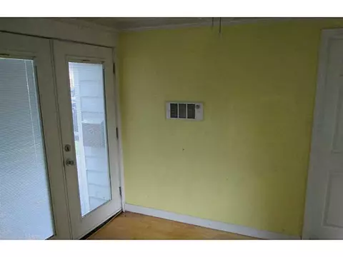 30 Bangor St, Warwick, RI 02886 photo 6