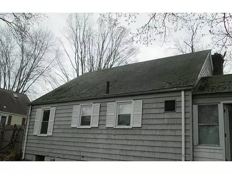 30 Bangor St, Warwick, RI 02886 photo 3