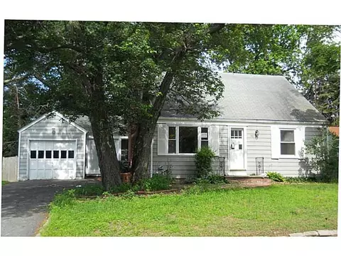 30 Bangor St, Warwick, RI 02886 photo 1