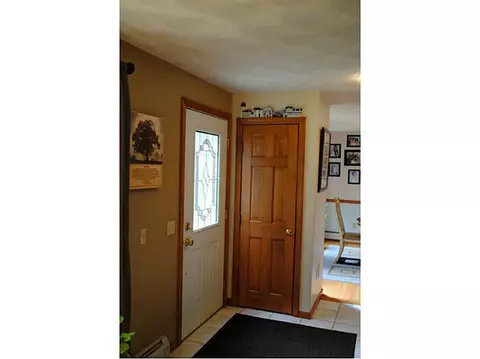 33 Sugar Maple Dr, Coventry, RI 02816 photo 7