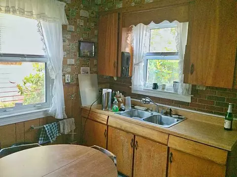 1 Possner Ave, Warwick, RI 02889 photo 7
