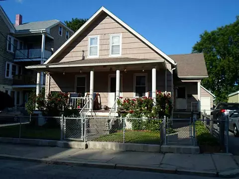 187 Fourth Ave, Woonsocket, RI 02895 photo 2