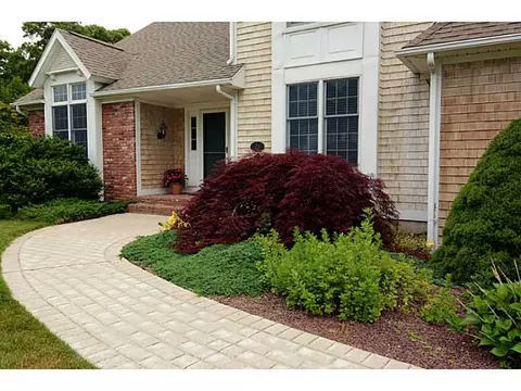 21 Piezzo Dr, Westerly, RI 02891 photo 2